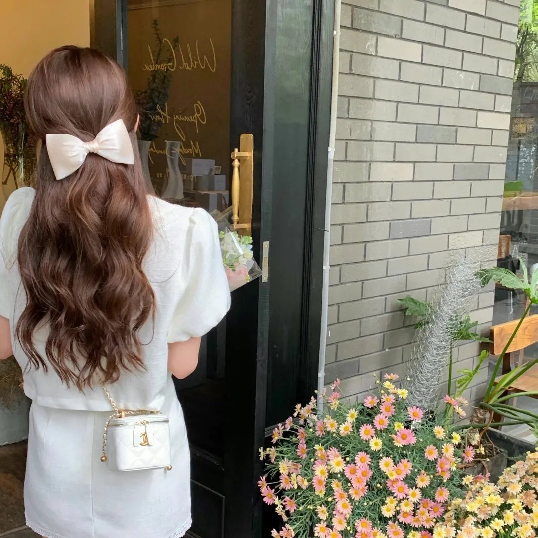 面纱之下